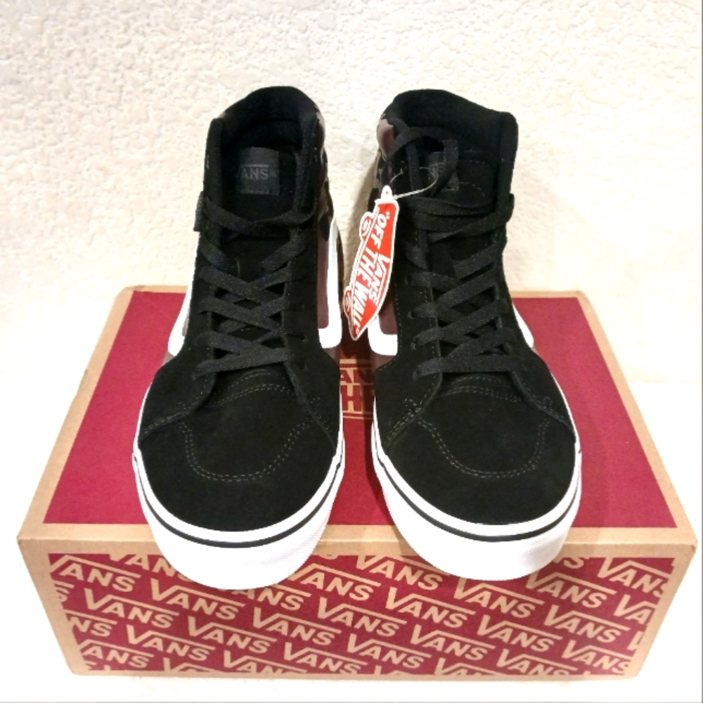 Vans - Picture 4 of 4
